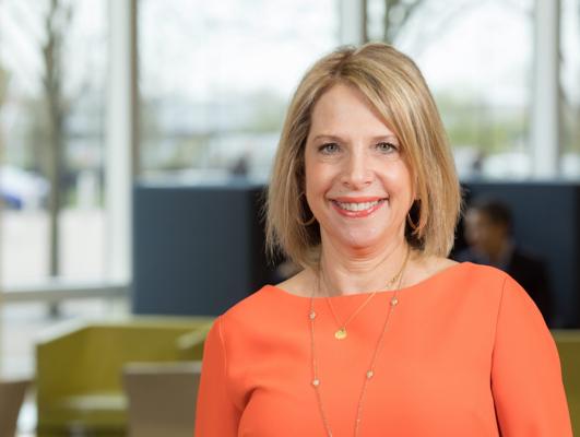 Lisa Martin, photo 1