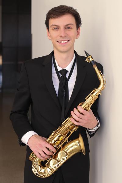 Christopher DeLouis, photo 2