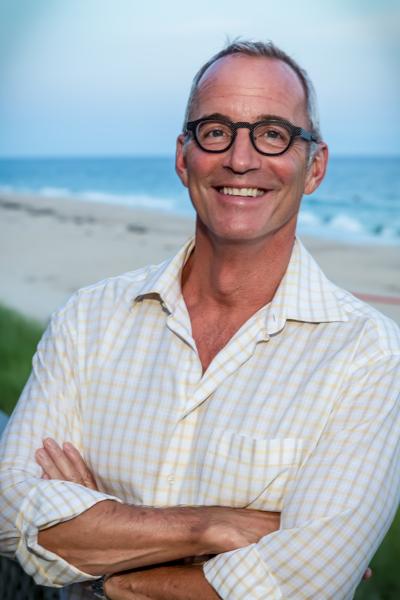 Scott Brown, photo 1