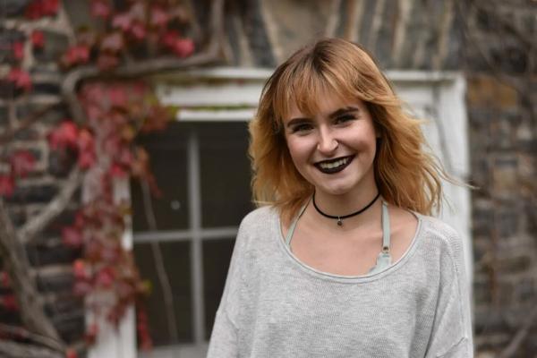 Caitlin Grogan, photo 2