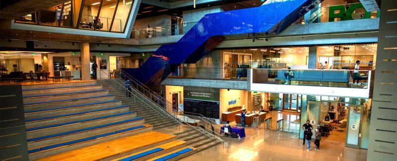 Jennifer Jones, photo 1