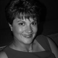 Traci Wells, photo 2