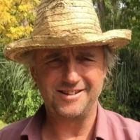 Neil Douglas, photo 2