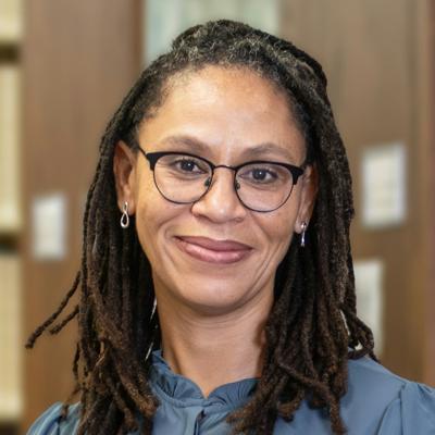 Andrea Armstrong, photo 1