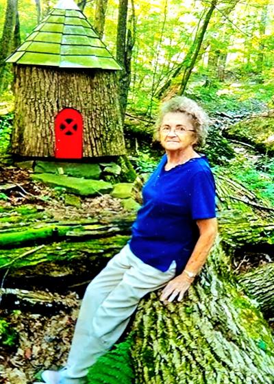 Libbie Oliver, photo 2