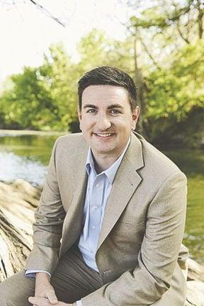 Austin Dickson, photo 1