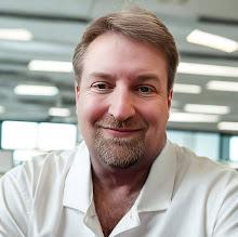 Brian Brown, photo 1