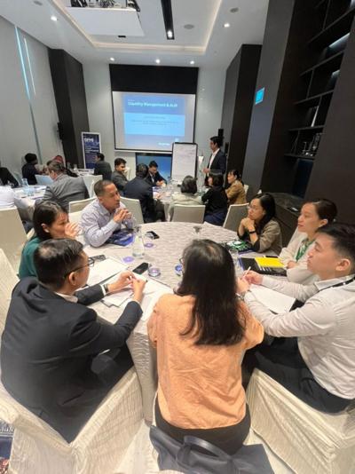 Gladys Panugalinog, photo 1