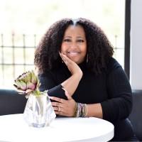 Jennifer Jones, photo 2