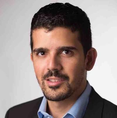 Eyal Gruner, photo 2