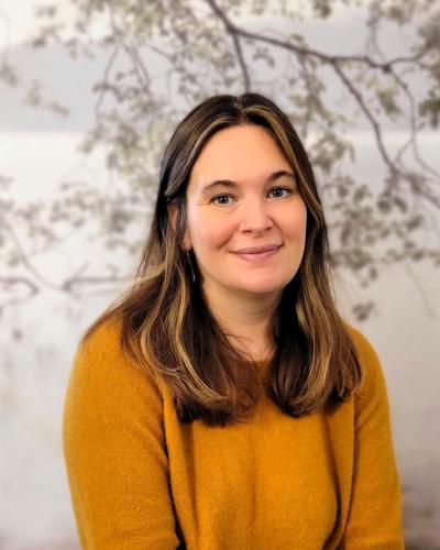 Licsw Meg Holland, photo 2