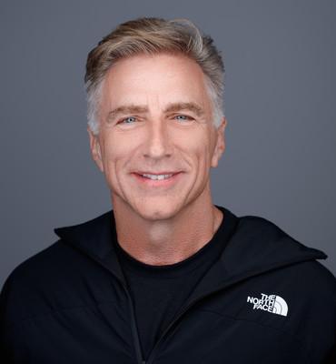 Bracken Darrell, photo 1