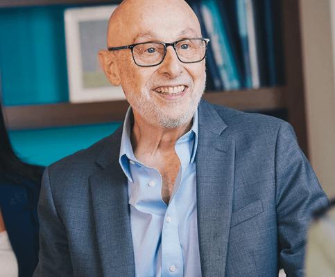 Greg Warren, photo 1