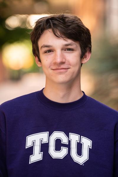 Maxwell Mayes, photo 1