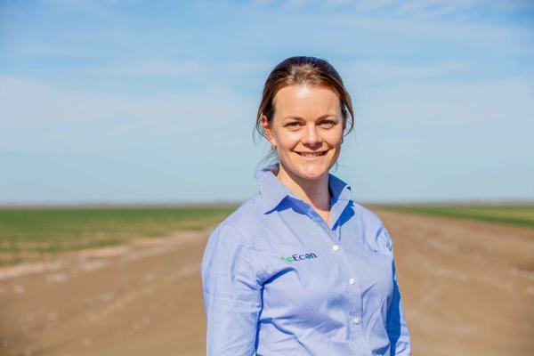 Janine Powell, photo 1