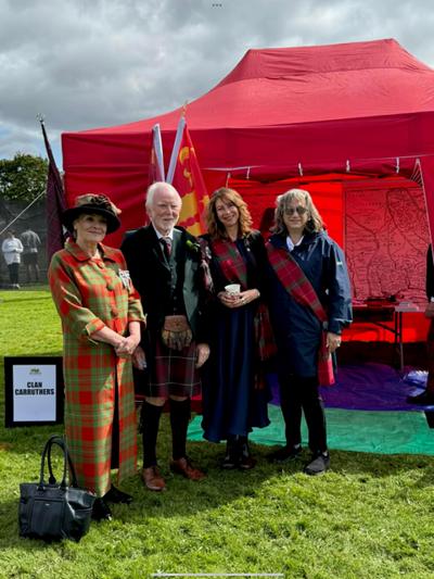 Neil Carruthers, photo 2