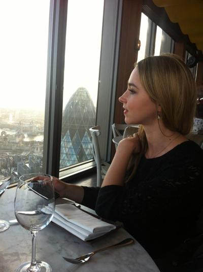 Emily Hodgins, photo 1