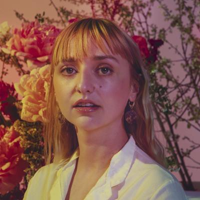 Mackenzie Leighton, photo 1