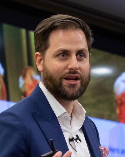 Jesse Dubin, photo 1