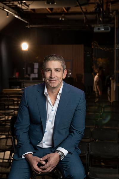 Kevin Brusie, photo 2