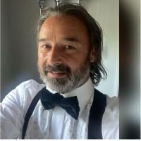 Nigel Sutcliffe, photo 1