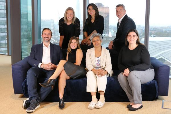 Jennifer Lambert, photo 1