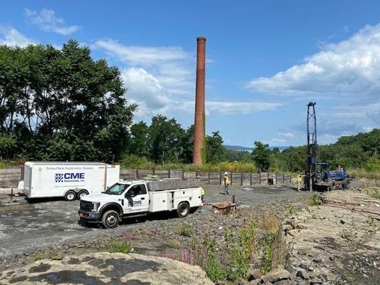 Dennis Earp, photo 1