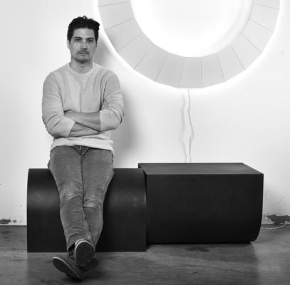 Christopher Stuart, photo 1