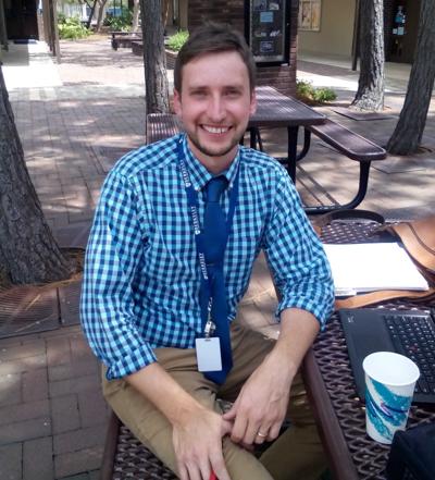 Jonathan Olson, photo 1