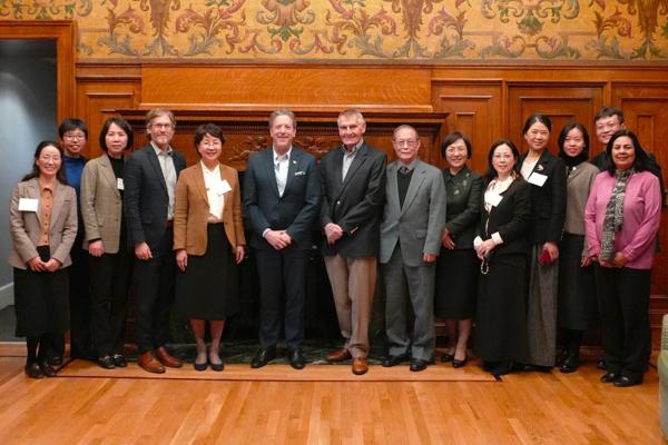 Xiaojiao Lu, photo 1