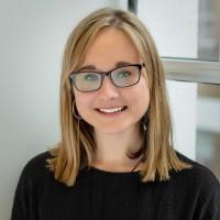 Alexandra Bond, photo 2