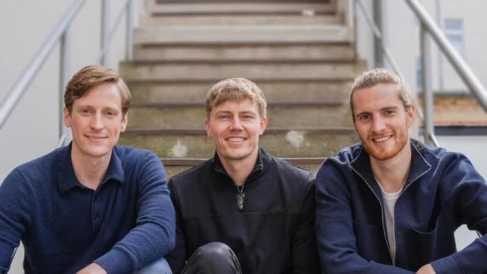 Max Latchmore, photo 2