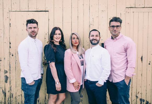 Rachel Solon, photo 2