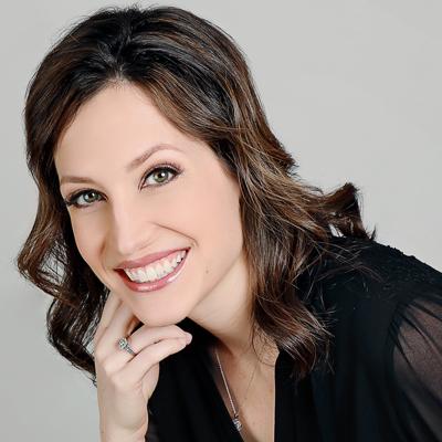 Laura Little, photo 2