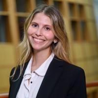 Lara Apstein, photo 1