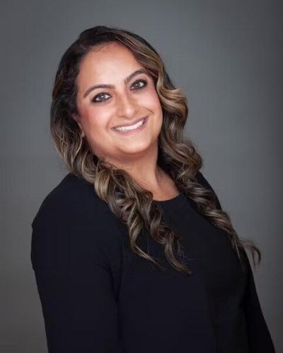 Jessica Opila, photo 2