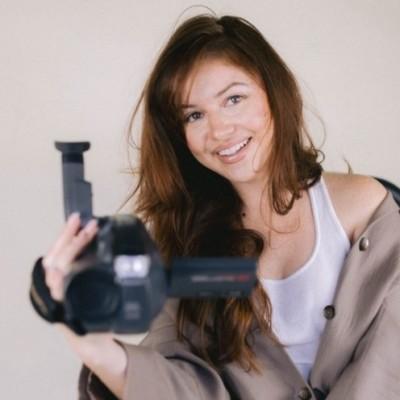 Lyndsey Sponder, photo 1