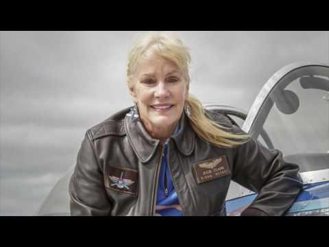 Julie Clark, photo 1