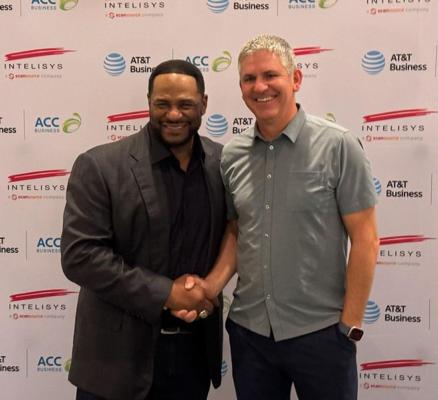 Lee Melchior, photo 2