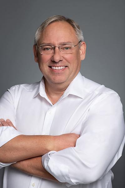 James Vance, photo 2