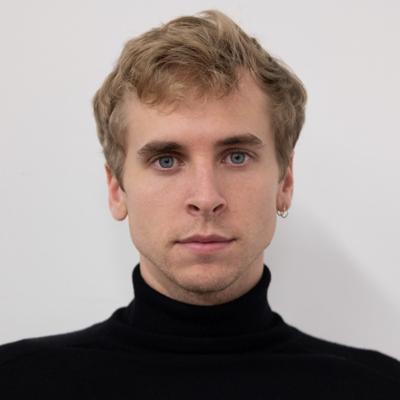 Ashton Chandler Guyatt, photo 1