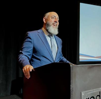 Kenneth Schoech, photo 2