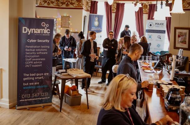 Gav Brining, photo 1