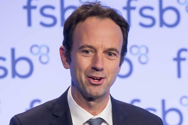 Alex Chisholm, photo 2