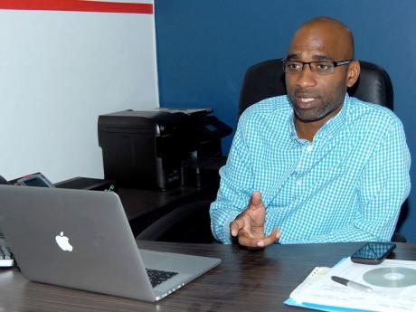 Richard May, photo 1