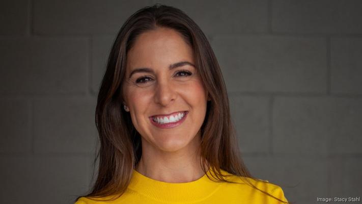 Stacey Stahl, photo 1