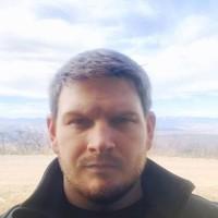 Josh Hutton, photo 2