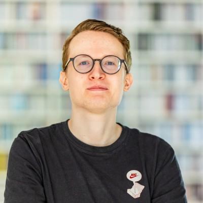 Nils Hoenson, photo 2