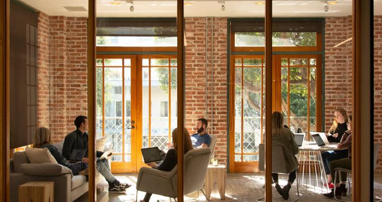 Ella Toselli, photo 1