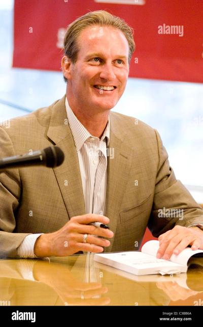 Steve Lyons, photo 2